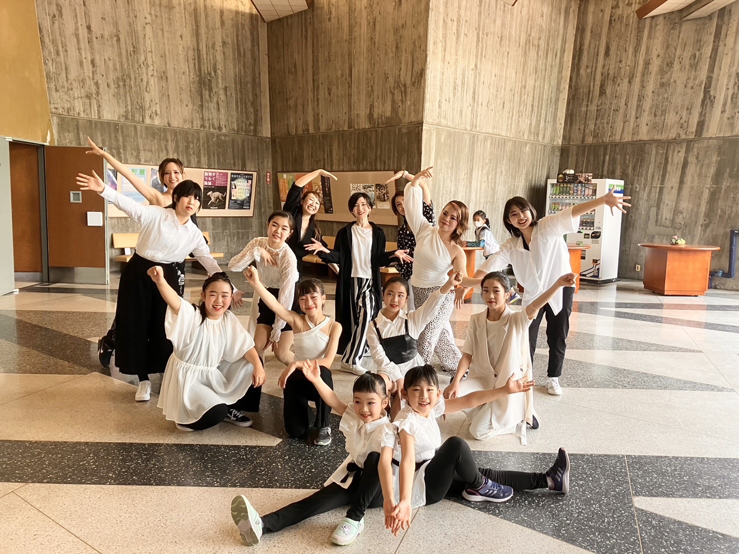 トゥモローダンス