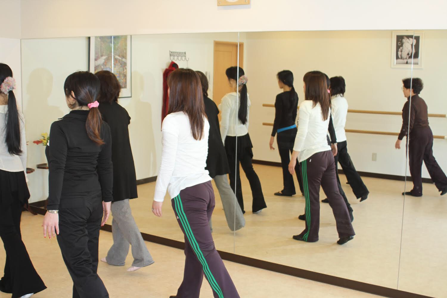 大人のダンスシアタースクール